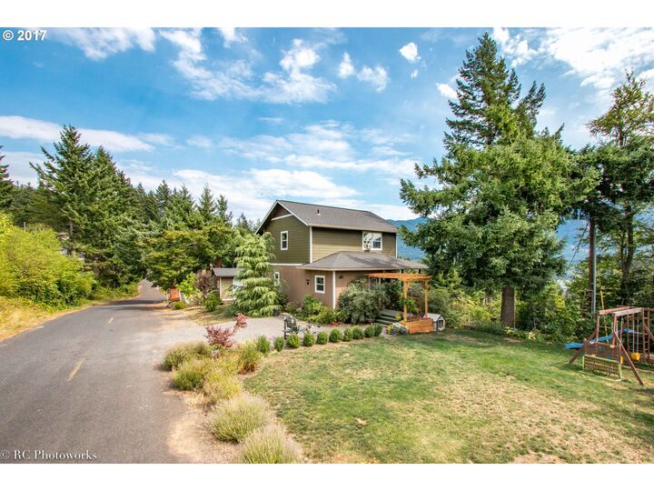 280 NE Vista Dr  Stevenson WA 98648 photo