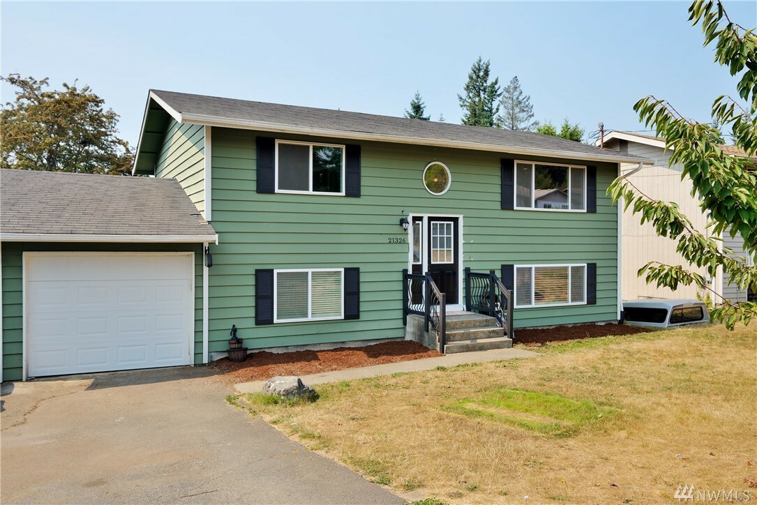 Property Photo:  21326 8th Place W  WA 98036 