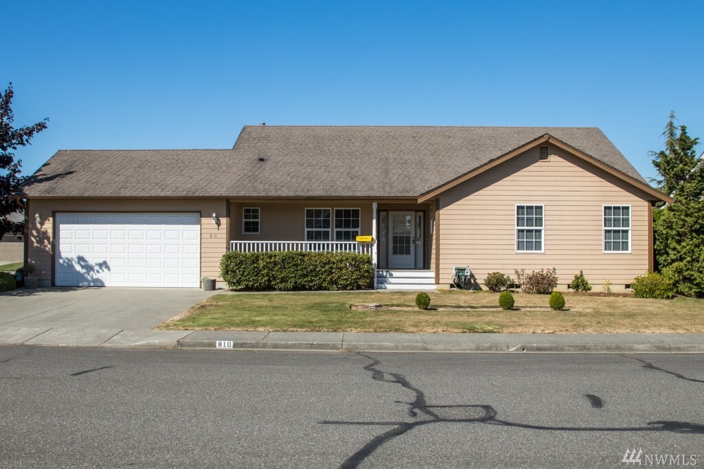 Property Photo: 810 Cedar Dr WA 98264