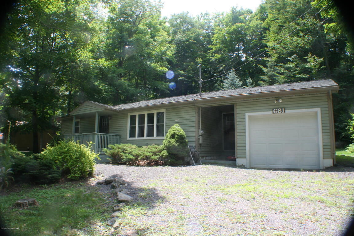 Property Photo:  138 Mohician  PA 18347 
