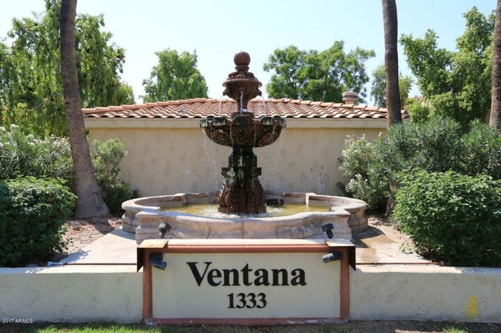 Property Photo: 1333 E Morten Avenue 124 AZ 85020