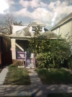 Property Photo: 8944 Dauphin Avenue IL 60619