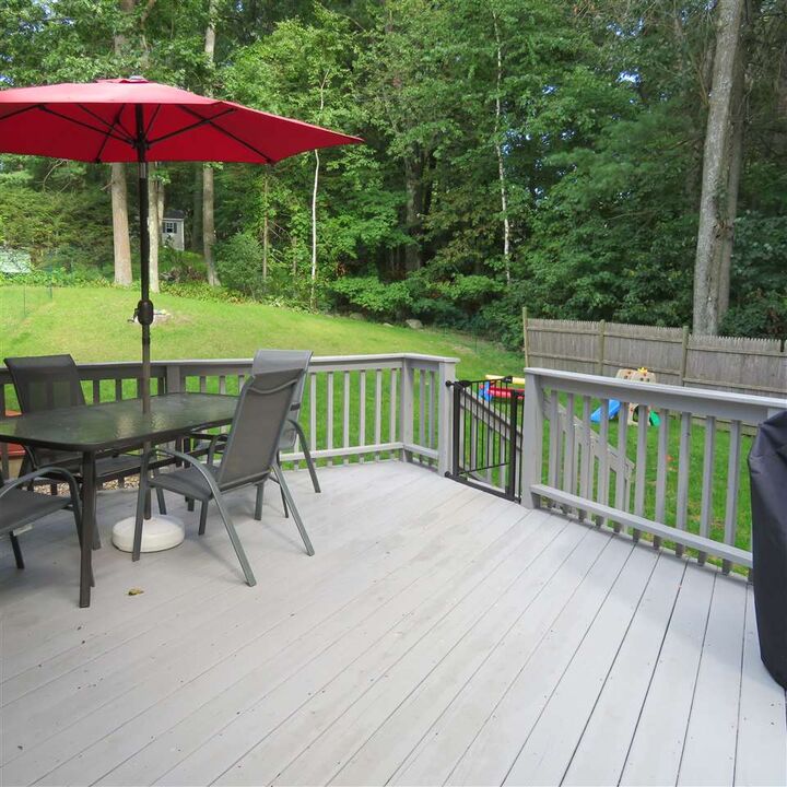 Property Photo: 16 Jefferson Drive NH 03106