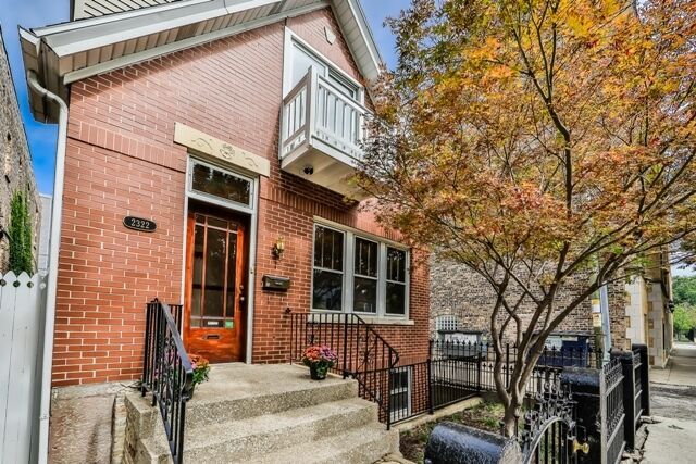 Property Photo: 2322 Shakespeare Avenue IL 60647