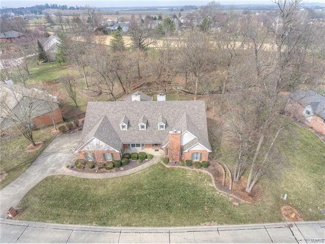 Property Photo: 1701 10th Fairway IL 62220