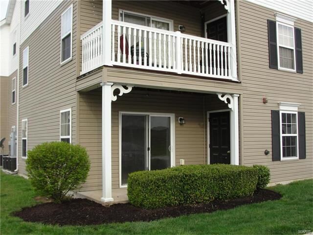 Property Photo:  15101 Spring Creek Lane 1B   63368 