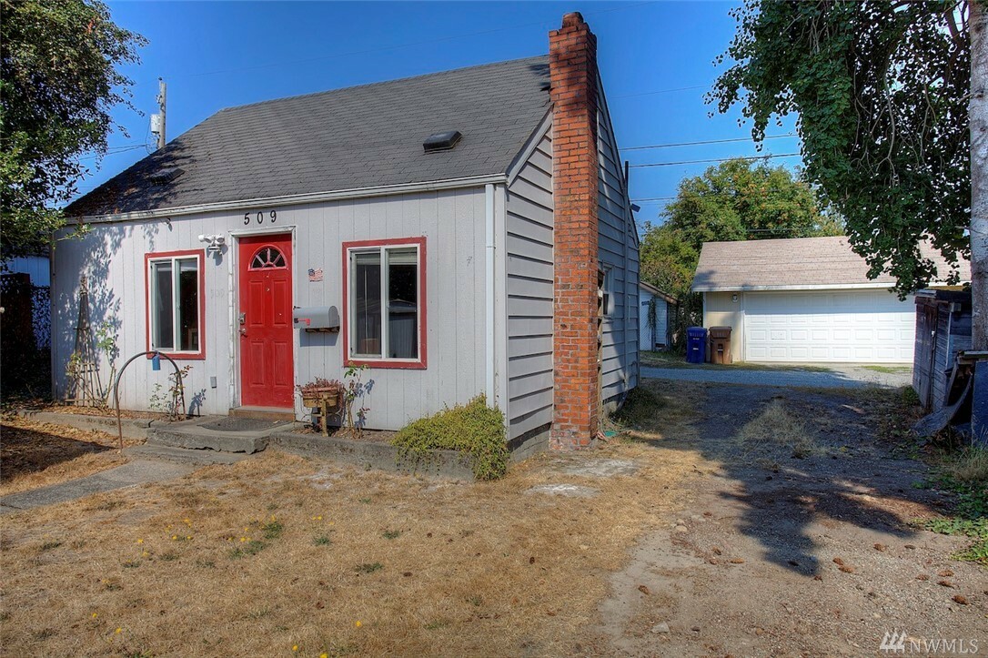 Property Photo:  509 S 60th St  WA 98408 