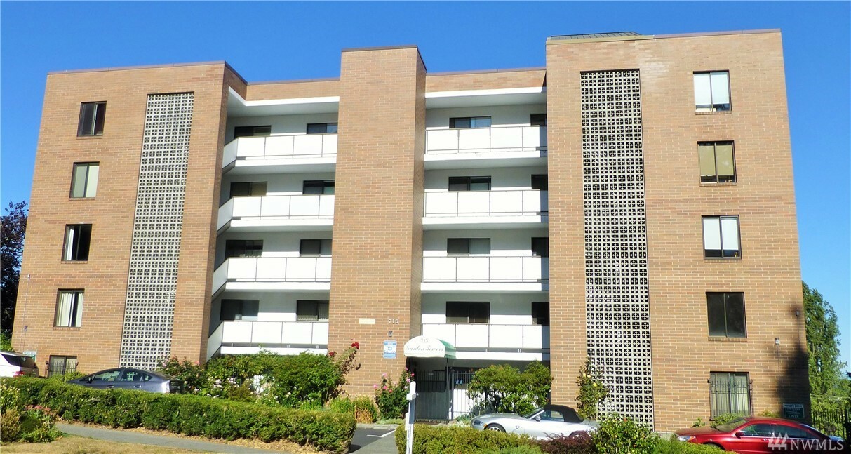 Property Photo:  715 N Garden St 102  WA 98225 