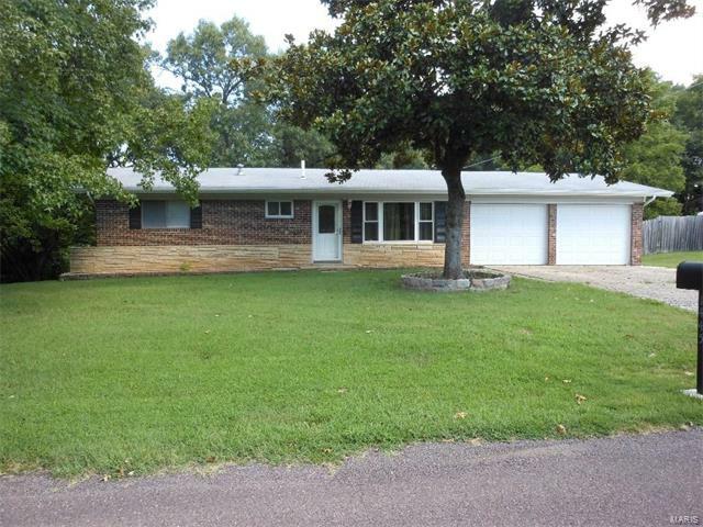 Property Photo: 1445 Valley View 63010