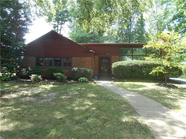Property Photo: 8132 Colmar MO 63105