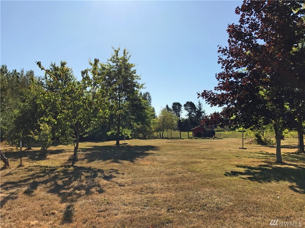 Property Photo: 2366 Harksell Rd WA 98248