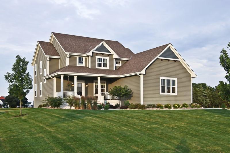 Property Photo: W276n8410 Marshall Dr WI 53029