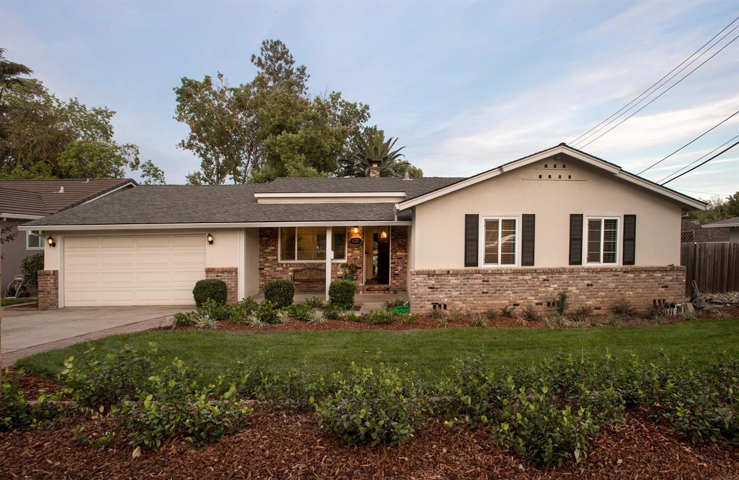Property Photo: 5221 Del Rio Road CA 95822