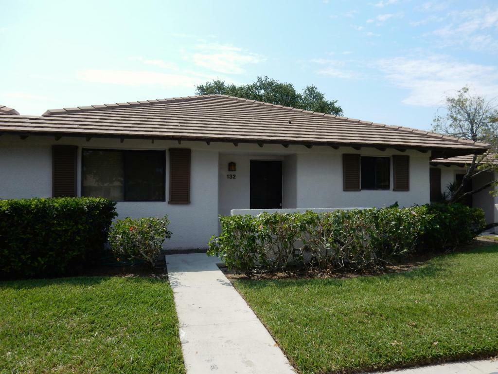 Property Photo:  132 Club Drive 132  FL 33418 