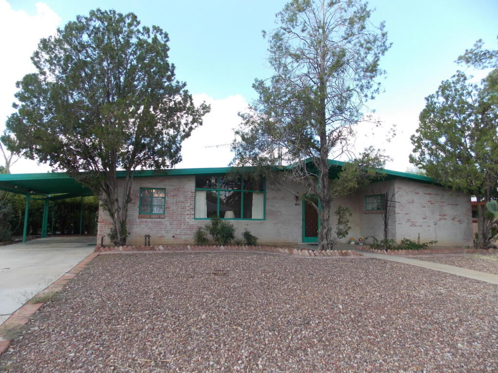 Property Photo: 1309 S Avenida Sirio AZ 85710
