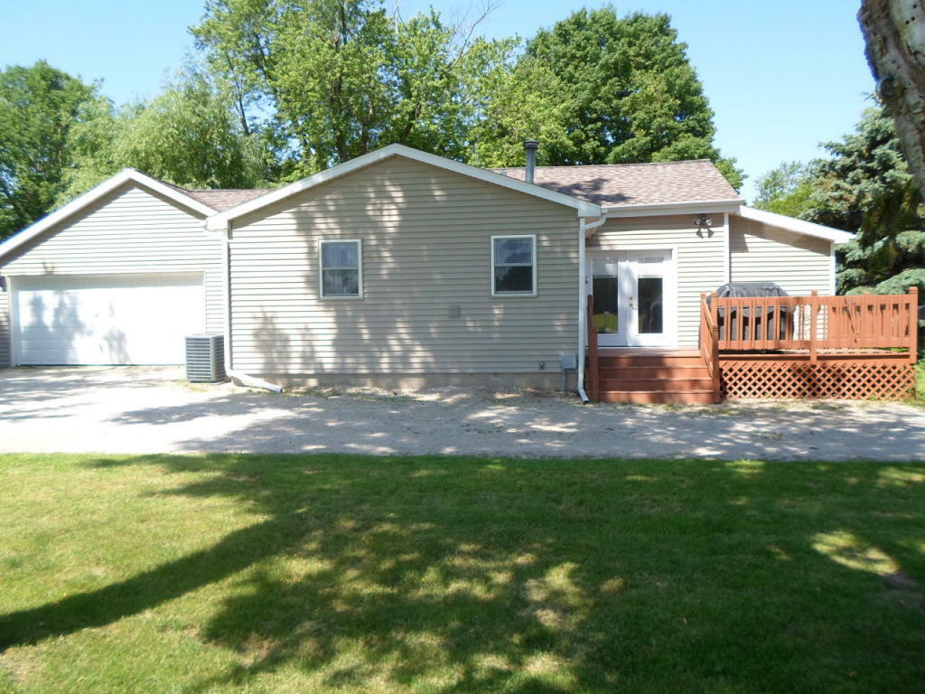 Property Photo: 219 E Page St WI 53121