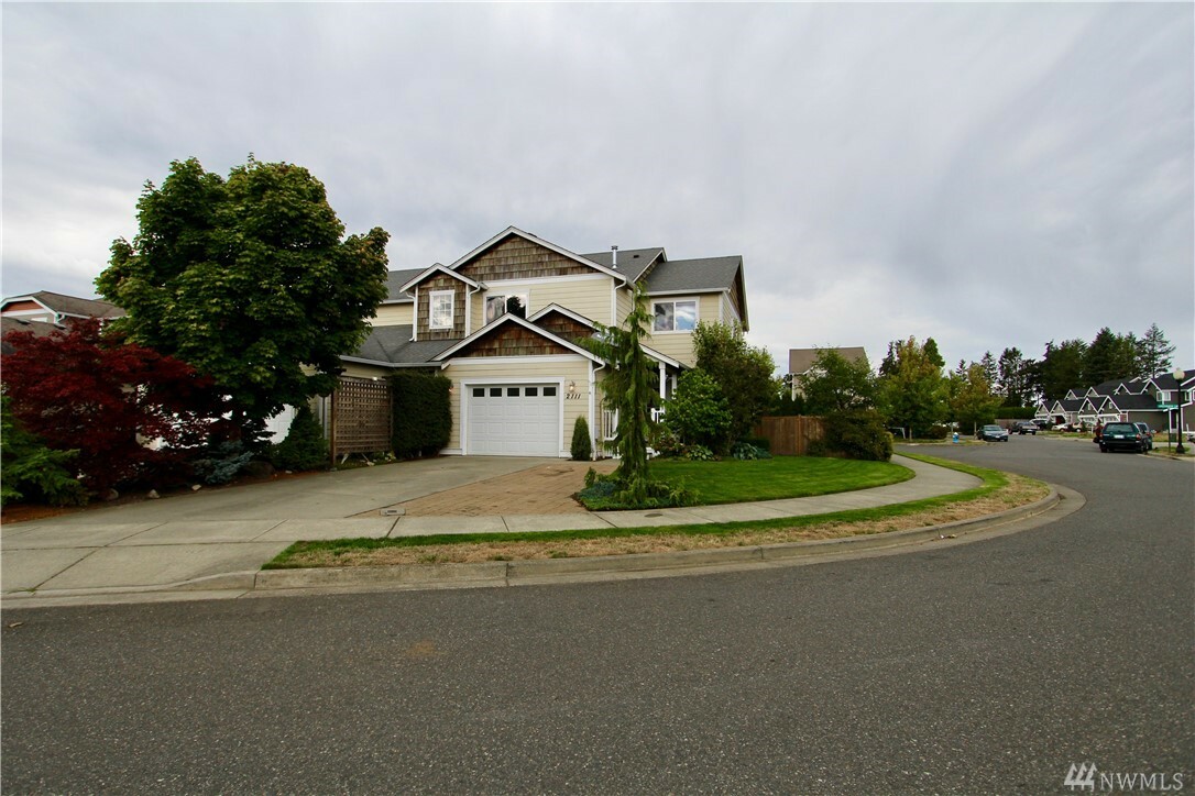 Property Photo:  2111 Greenview Lane  WA 98264 