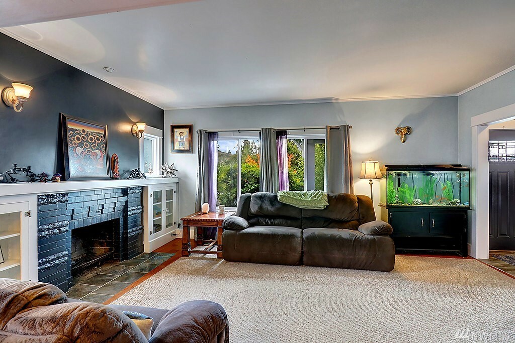 Property Photo: 1917 Virginia Ave WA 98201