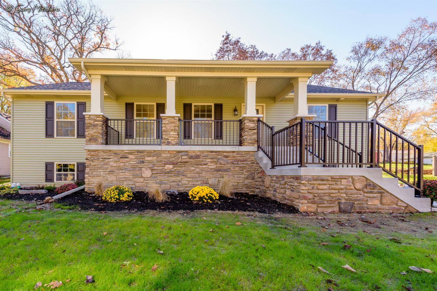 Property Photo: 339 W South IN 46307