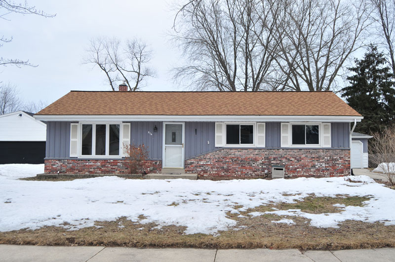 Property Photo: 216 Judge Dr WI 53080