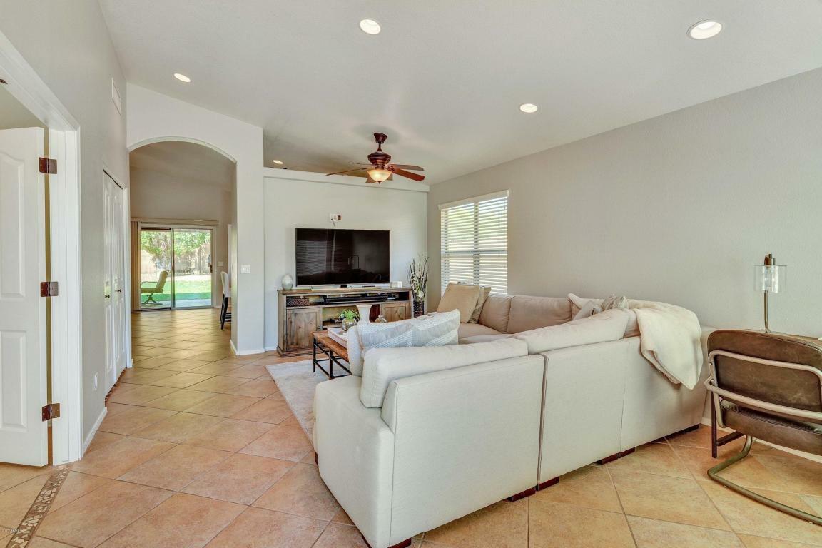 Property Photo:  9746 S Darrow Drive  AZ 85284 