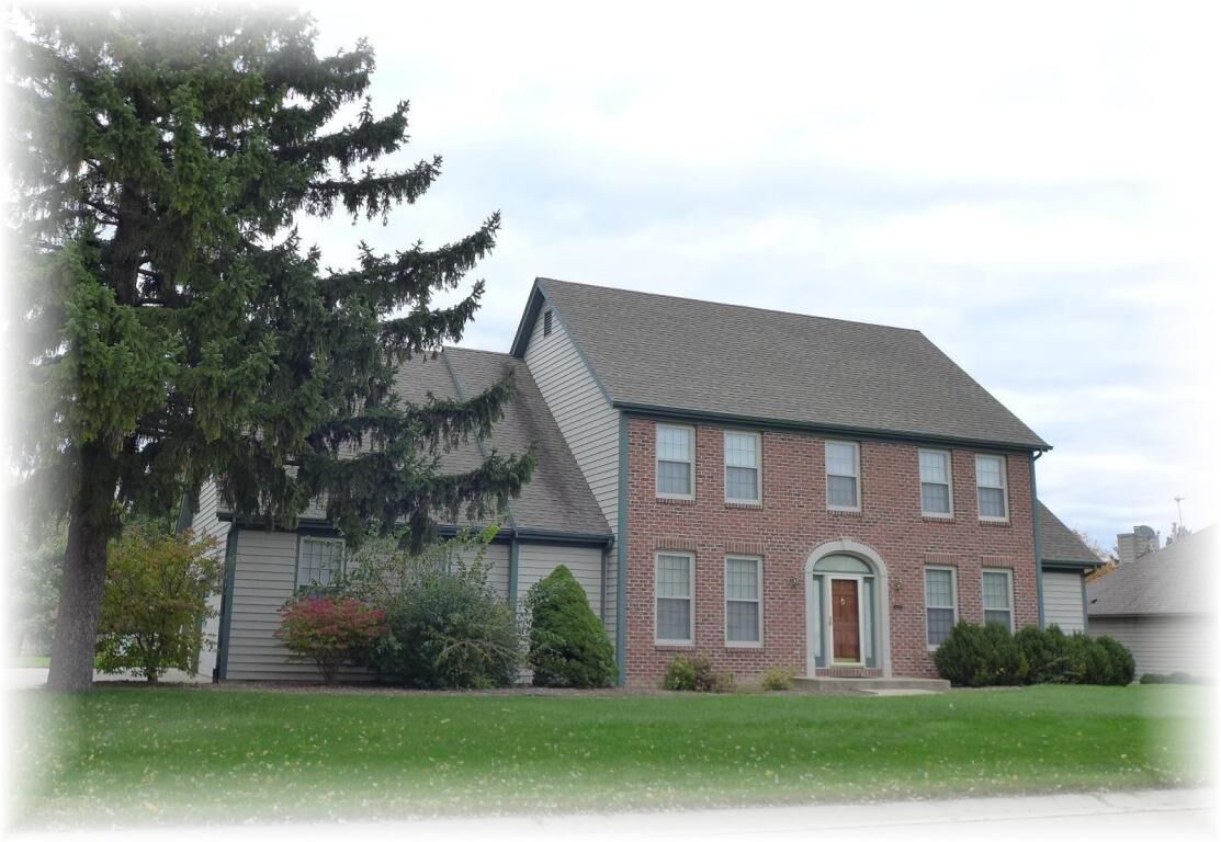 Property Photo: 4657 Weatherwood Ln WI 53403