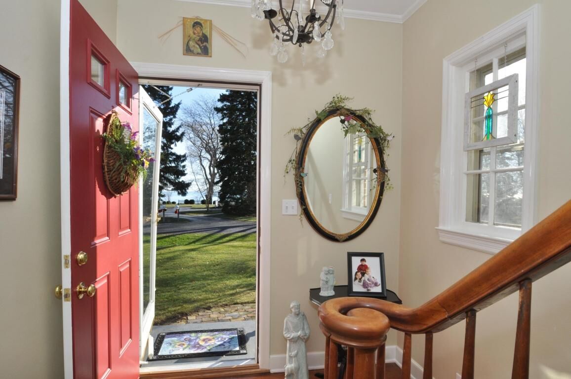 Property Photo: 5110 Wind Point Rd WI 53402
