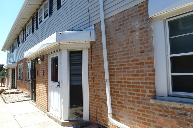 Property Photo:  7800 Higgins Road  IL 60631 