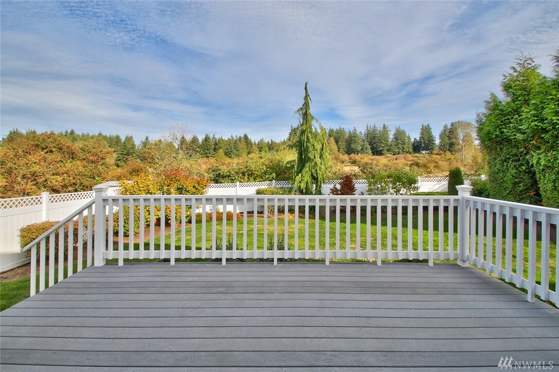 Property Photo:  308 N 30th St  WA 98273 