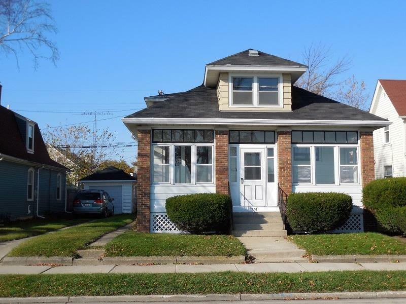 Property Photo:  1716 Michigan Blvd  WI 53402-4933 