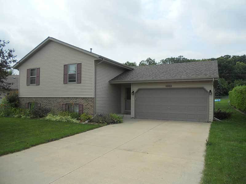 Property Photo: 1506 S Indiana Ave WI 53095-5185