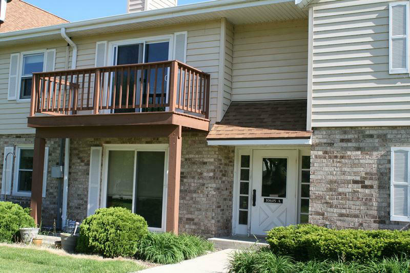 Property Photo:  10615 N Ivy Ct 45  WI 53092 