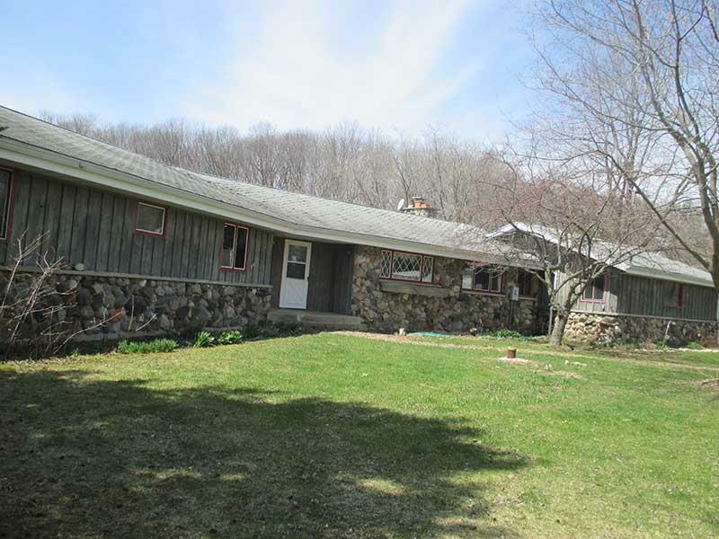 Property Photo:  9139 Forest View Rd  WI 53040-9755 