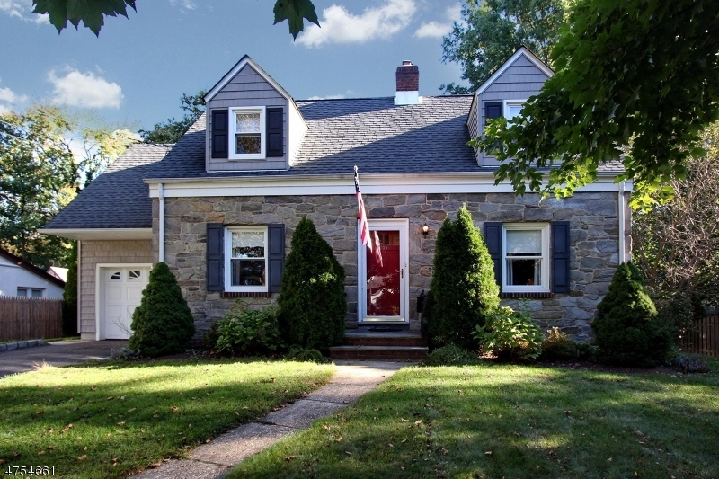 Property Photo:  105 Thomas St  NJ 07016 