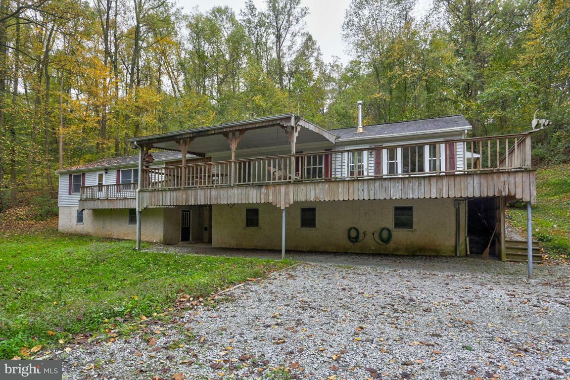 Property Photo:  682 River Road  PA 17565 