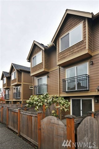 Property Photo:  4507 Trenton Ave S B  WA 98118 