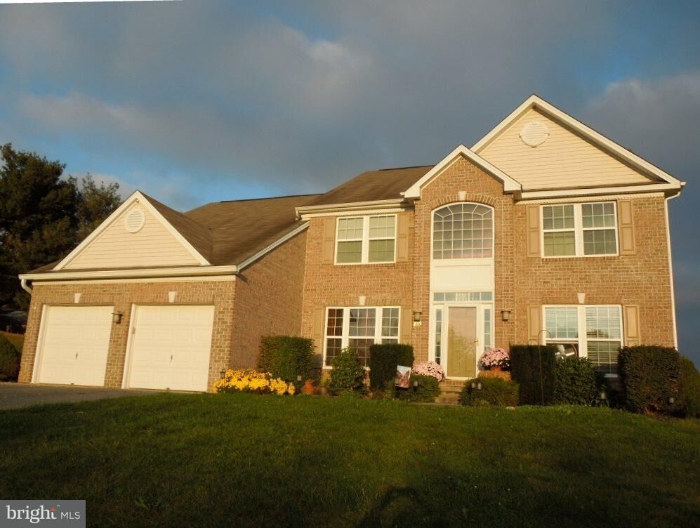 Property Photo:  25 Koala Drive  PA 17331 