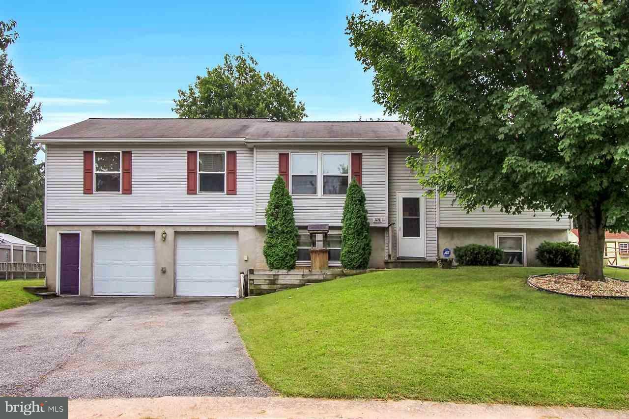 Property Photo:  3276 E Pheasant Drive  PA 17315 