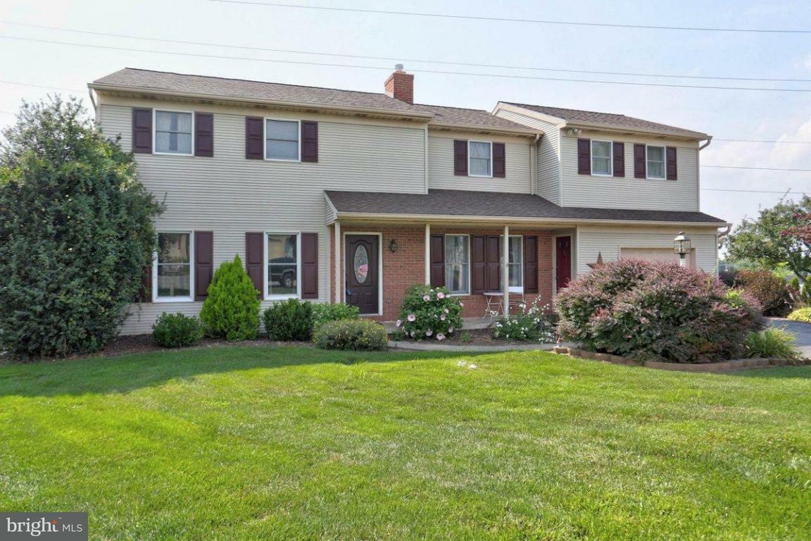 Property Photo:  108 Tracy Court  PA 17584 