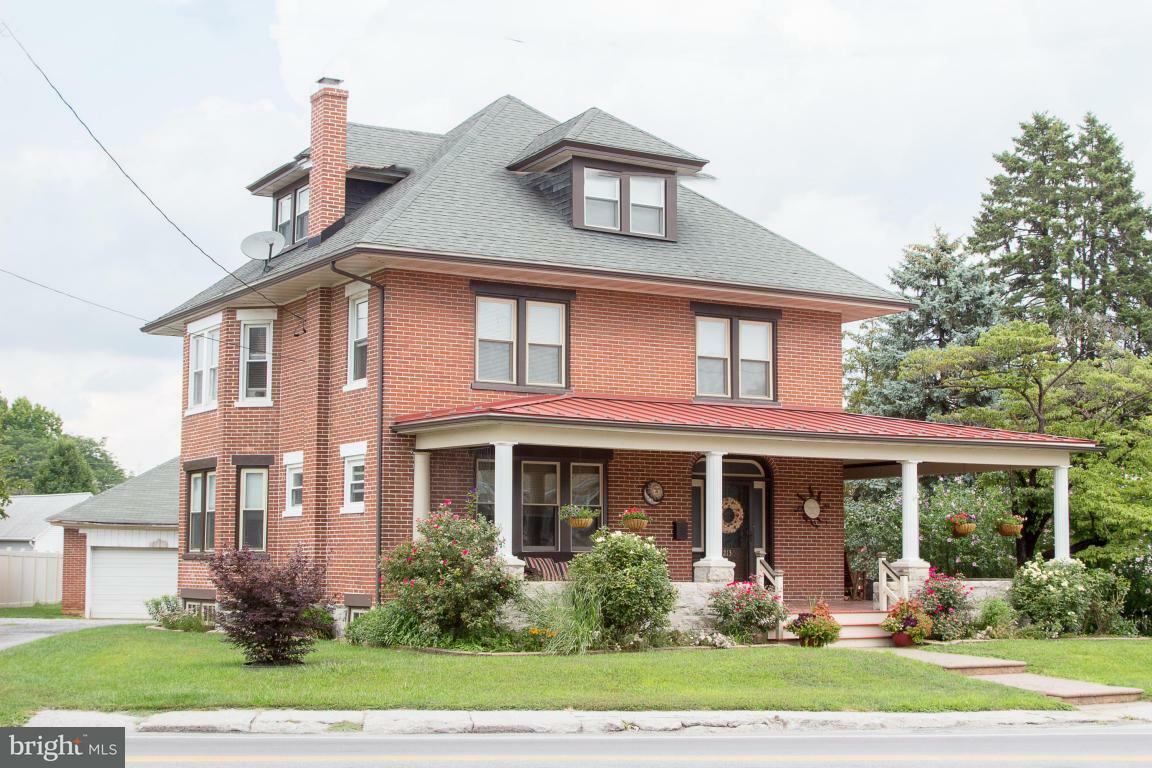 Property Photo: 213 W Main Street PA 17579