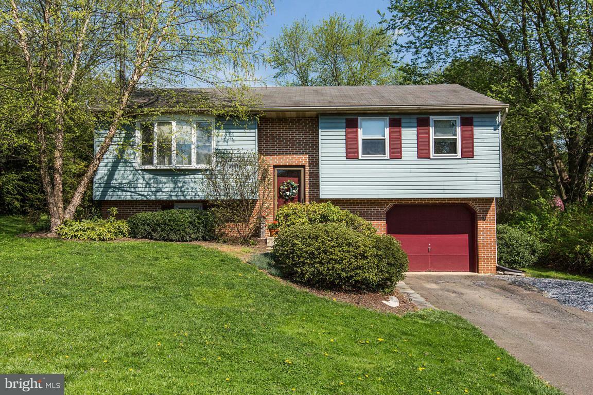 Property Photo: 15 Orchard Lane PA 17516