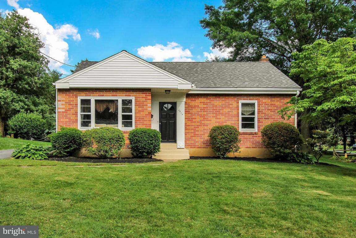 Property Photo: 2016 Plymouth Road PA 17603