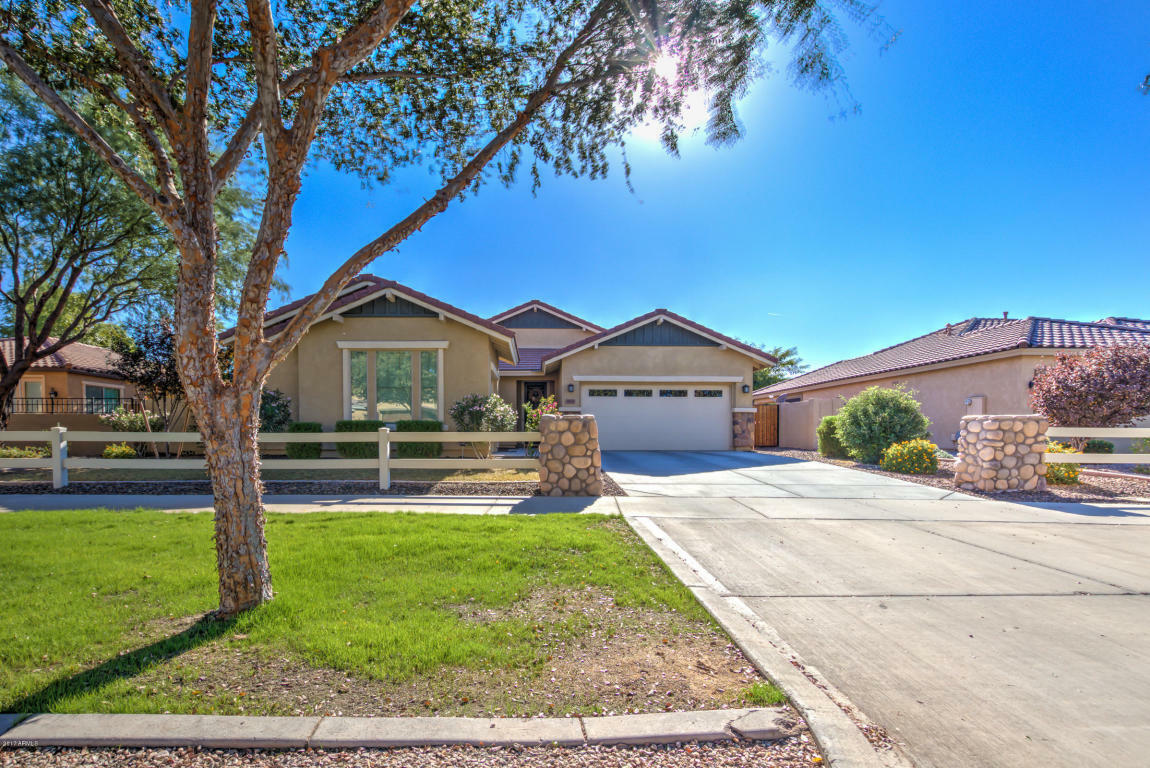 Property Photo:  3803 E Old Stone Circle N  AZ 85249 