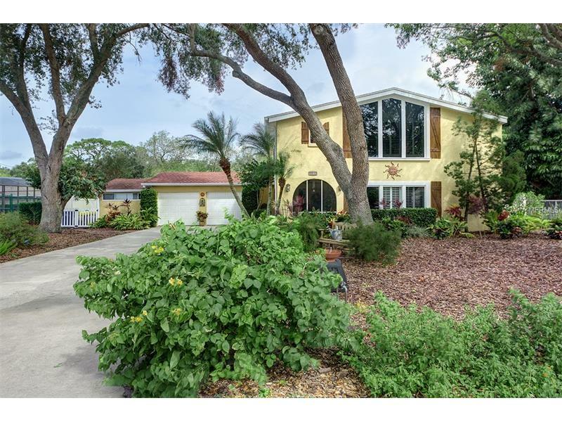Property Photo: 5206 24th Avenue Drive W FL 34209