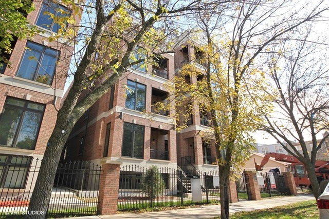 Property Photo: 4029 Ellis Avenue 2N IL 60653