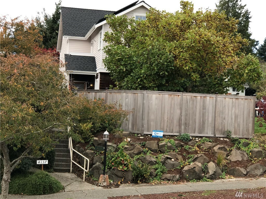 Property Photo: 4135 40th Ave SW WA 98116