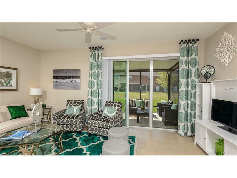 Property Photo: 7011 Woodchase Glen Drive 5-7 FL 33578