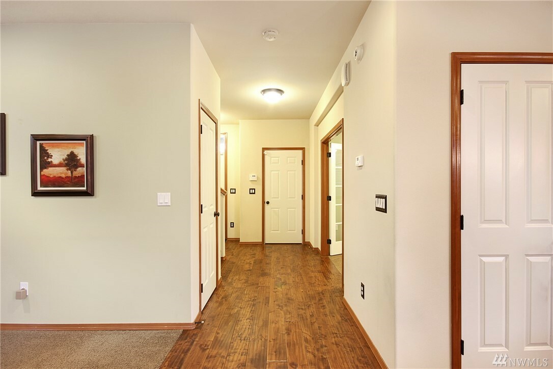 Property Photo: 26121 171st Place SE WA 98042
