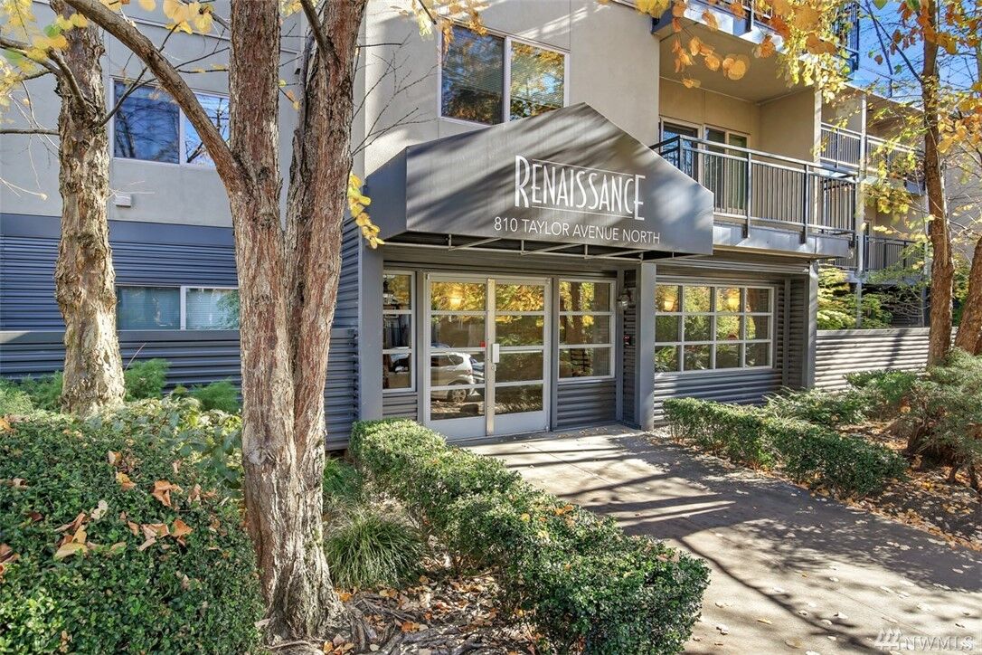 Property Photo:  810 Taylor Ave N 220  WA 98109 