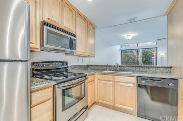 Property Photo: 74 Lakepines CA 92620